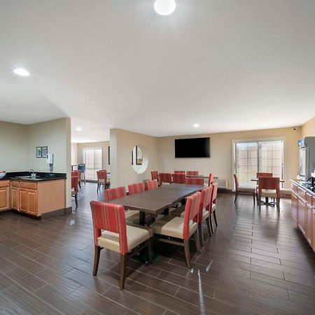 Comfort Suites Red Bluff Near I-5 Bagian luar foto