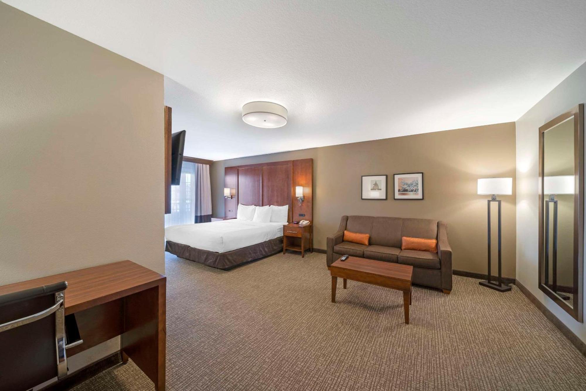 Comfort Suites Red Bluff Near I-5 Bagian luar foto