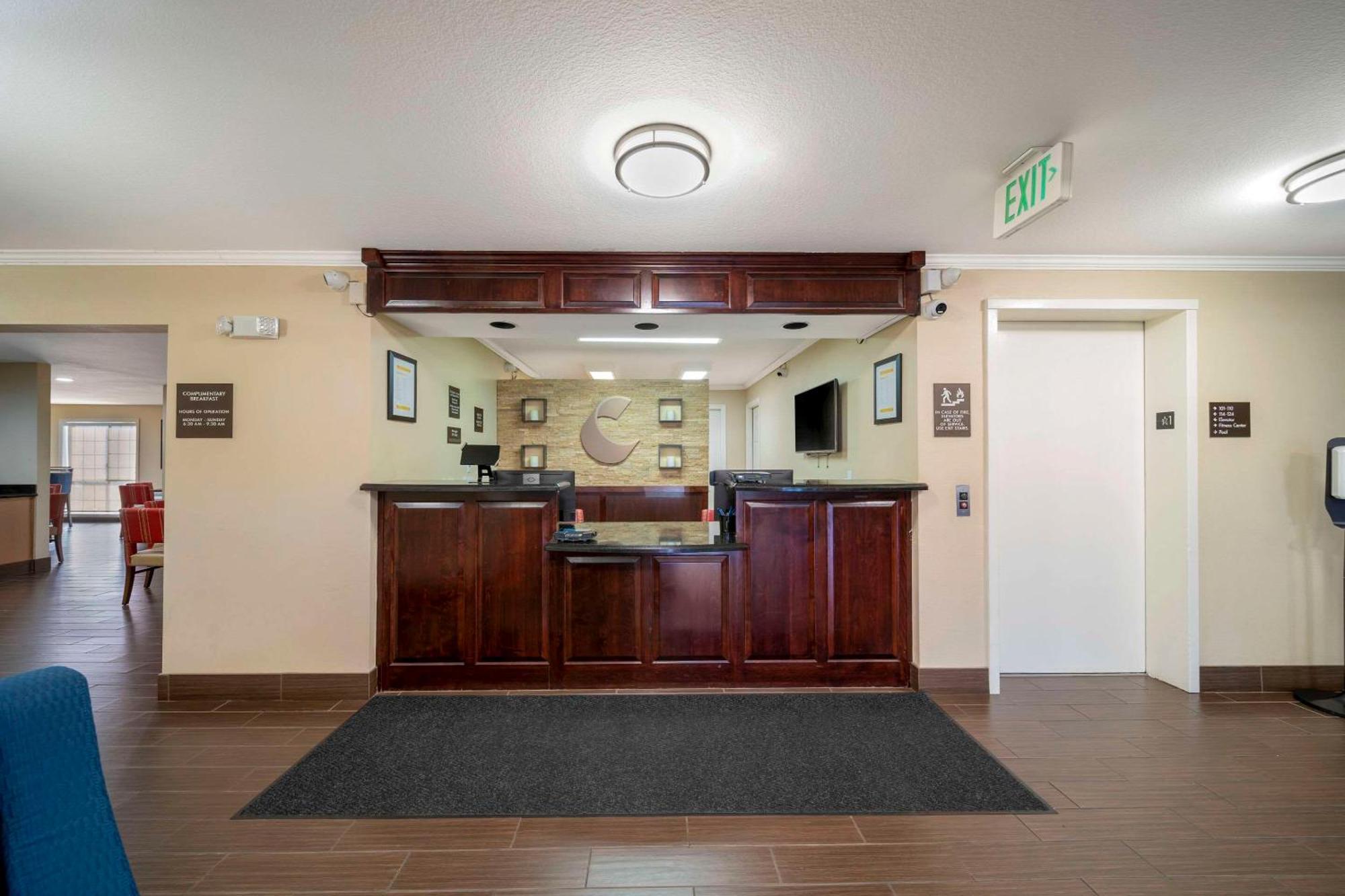 Comfort Suites Red Bluff Near I-5 Bagian luar foto